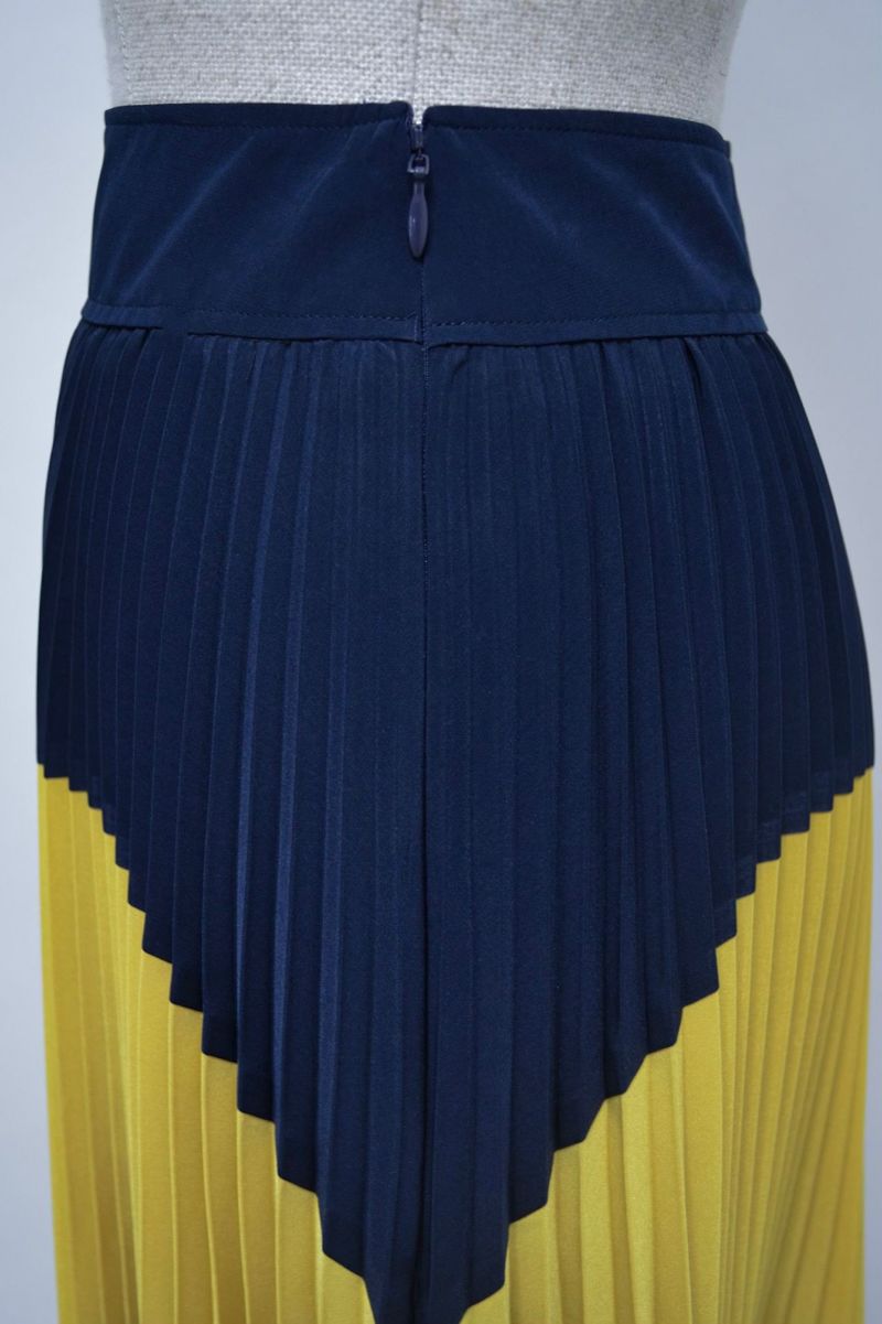 シェリエシェリエ　sheller  コントラストプリーツスカート　スカート
